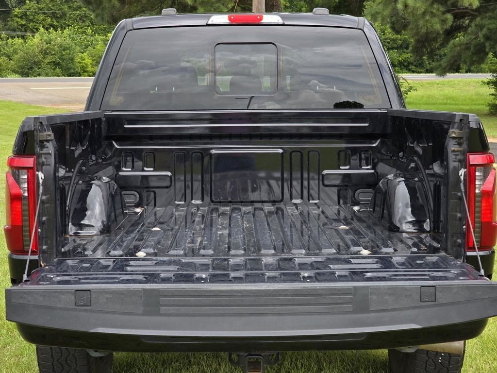 Used 2024 Agate Black Metallic Ford XLT image 46