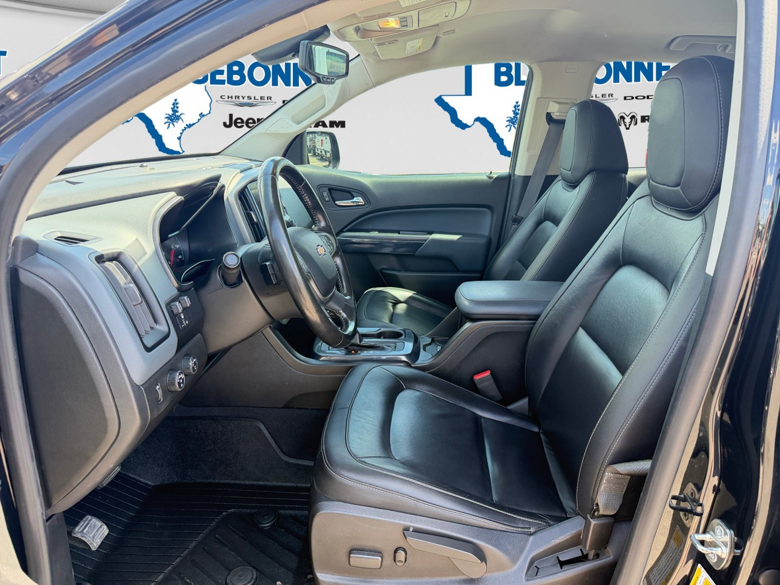 Used 2019 Black Chevrolet 4WD Z71 image 11