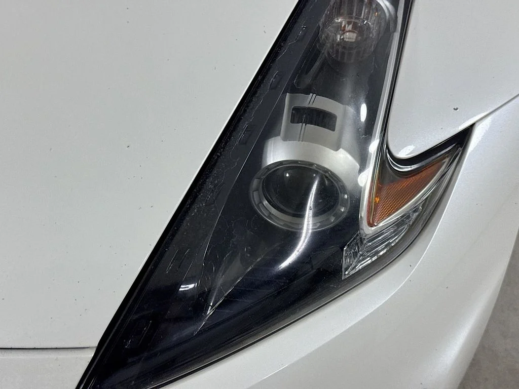 Used 2020 White Nissan Base image 31