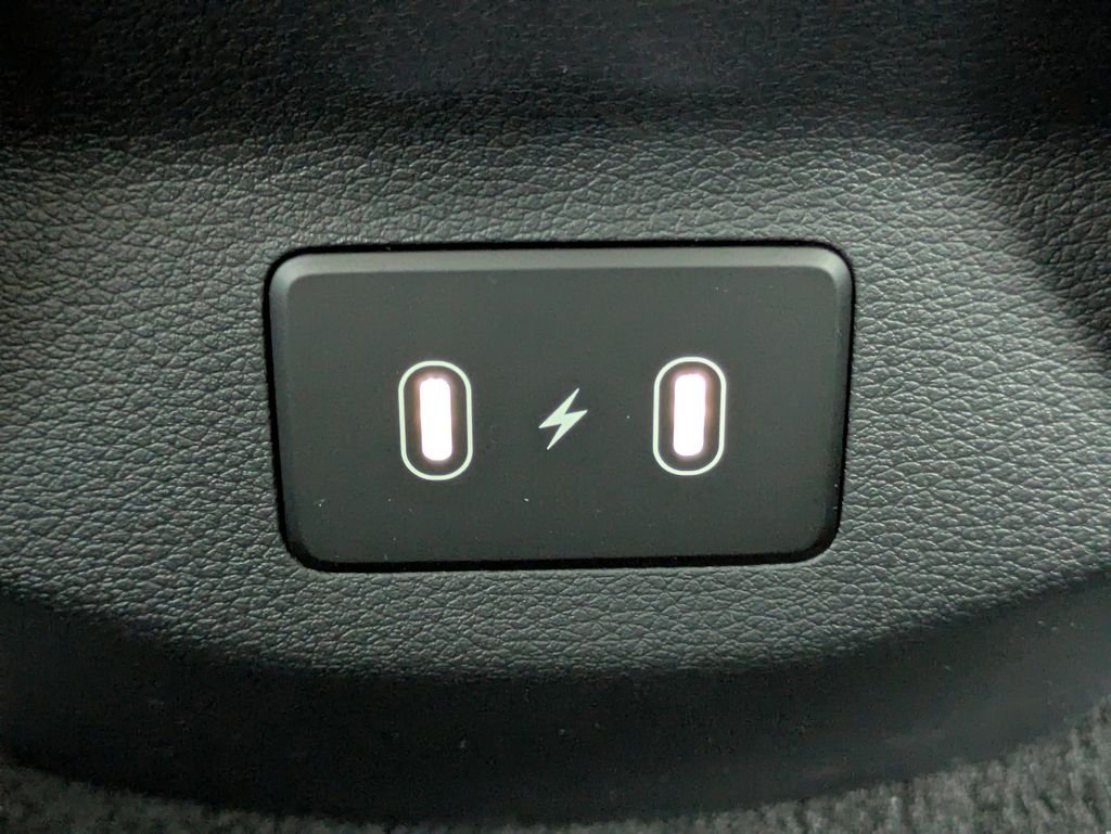 New 2026 Glacial White Pearl Kia LX image 13