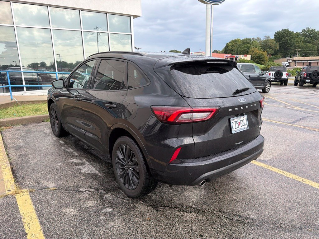 Used 2023 Black Metallic Ford ST-Line Elite image 6