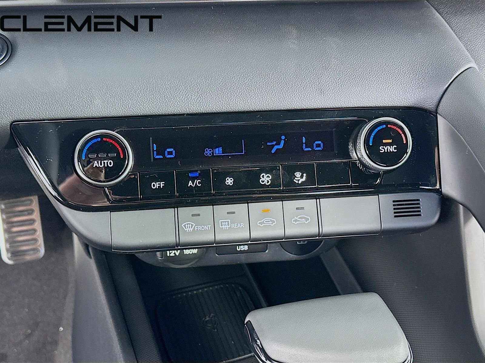 Used 2026 White Hyundai SEL Sport image 22
