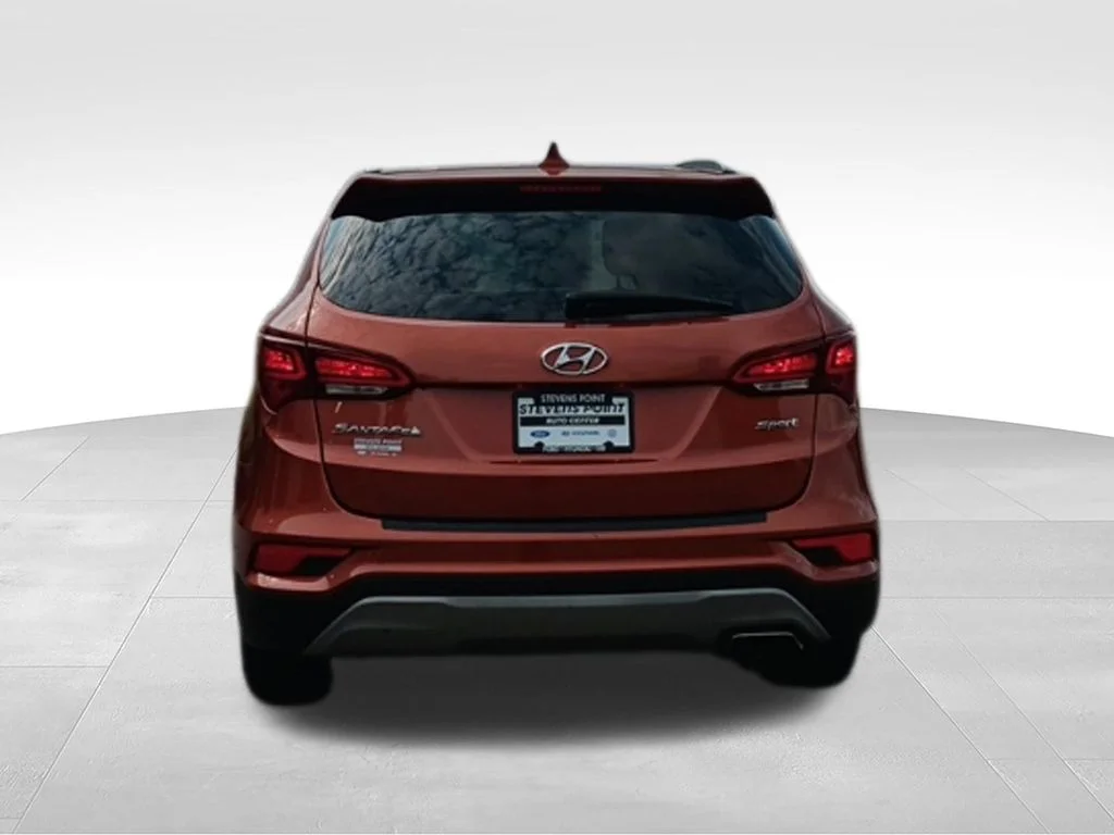 Used 2018 Canyon Copper Hyundai 2.4 Base image 6