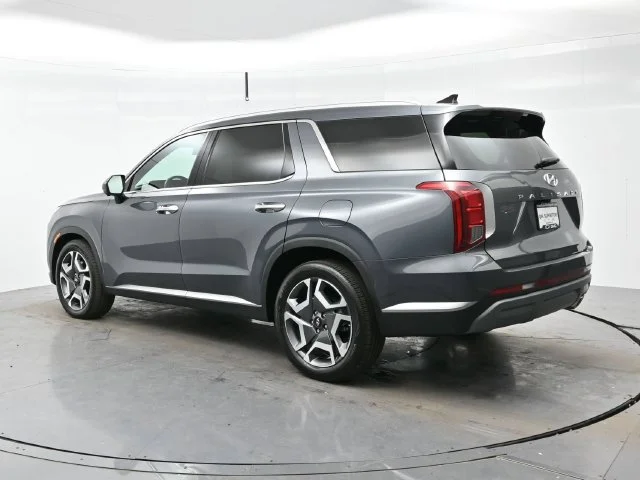 Used 2025 Steel Graphite Hyundai SEL Premium 8P image 5
