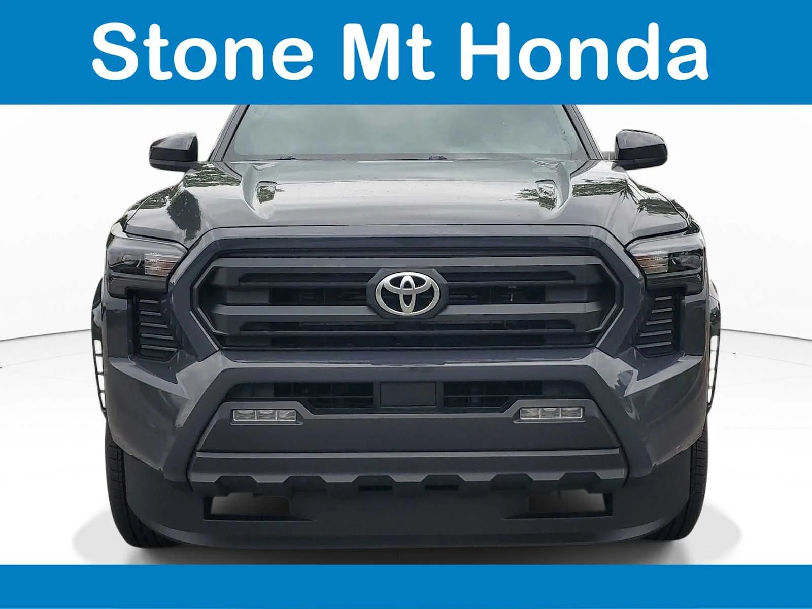 Used 2025 Underground Toyota SR5 image 2