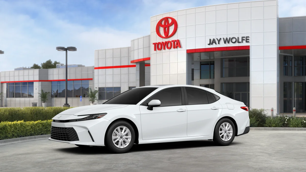 New 2026 Ice Cap Toyota LE image 2