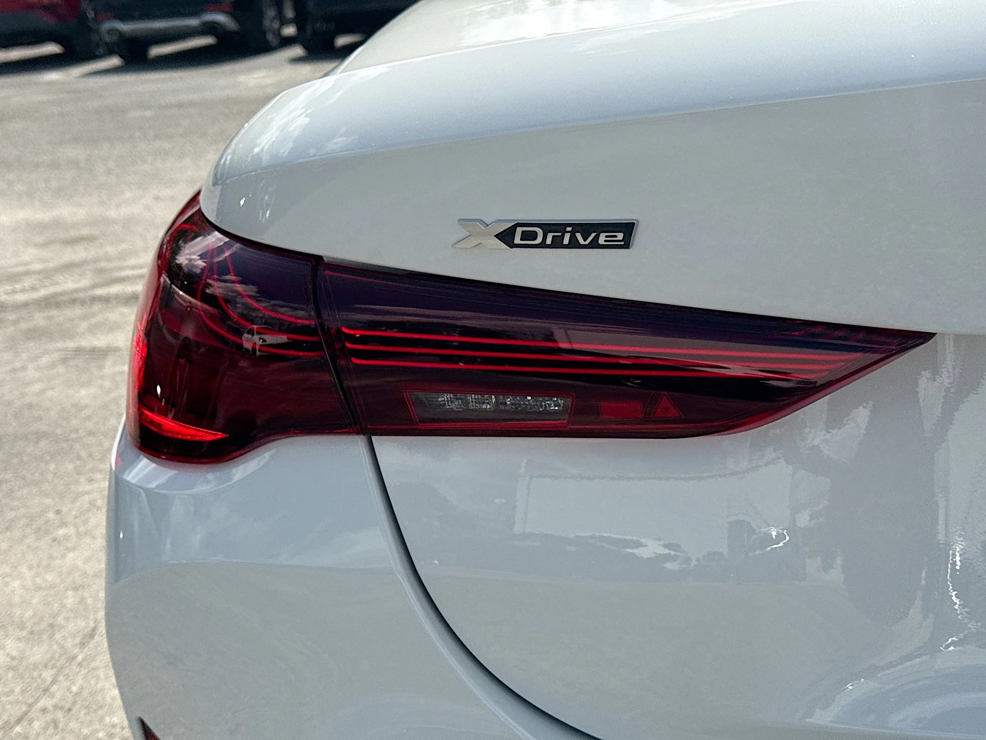 New 2027 Alpine White BMW Competition xDrive image 10
