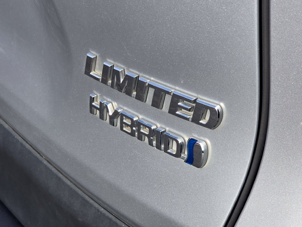 Certified Used 2019 Silver Toyota Limited image 20