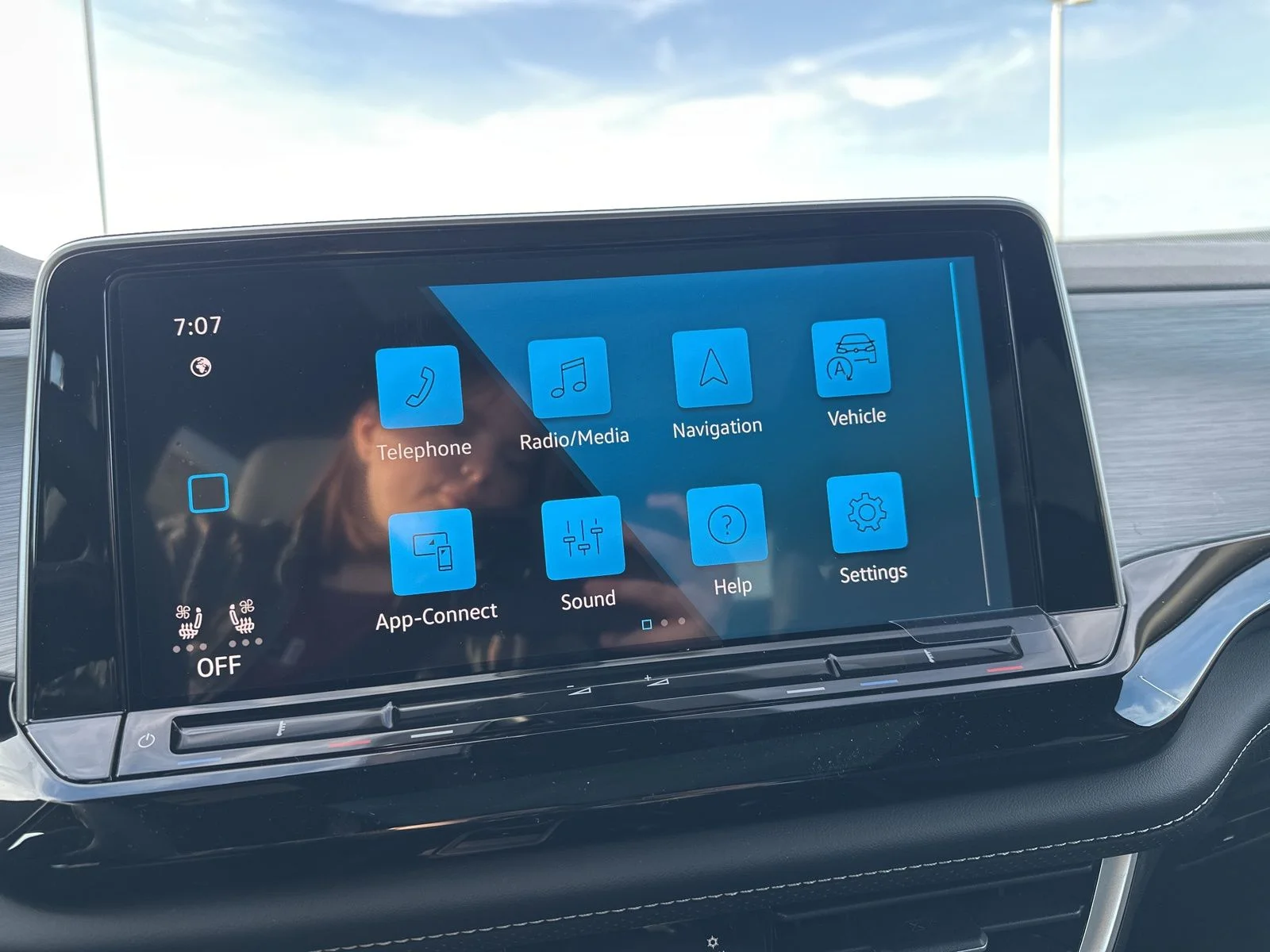 New 2026 Black Volkswagen 2.0T SE w/Technology image 49
