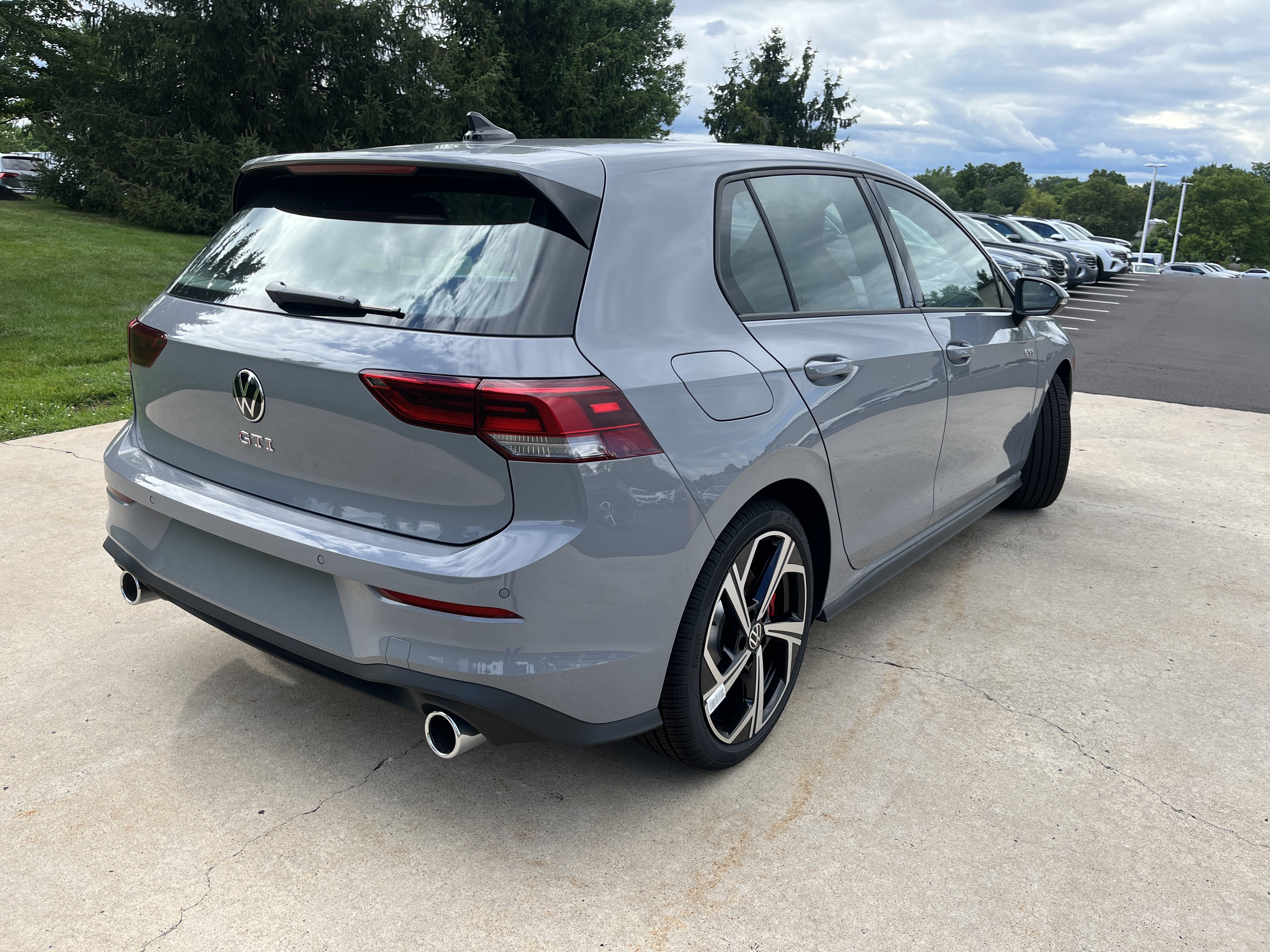 New 2026 Moonstone Gray Volkswagen SE image 15