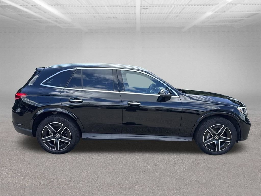 Used 2026 Black Mercedes-Benz GLC 300 image 6