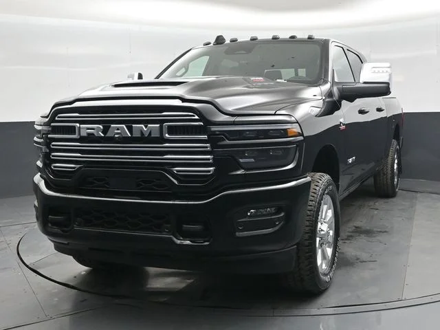 New 2026 Diamond Black Crystal Pearl-Coat Exterior Paint RAM Laramie image 26