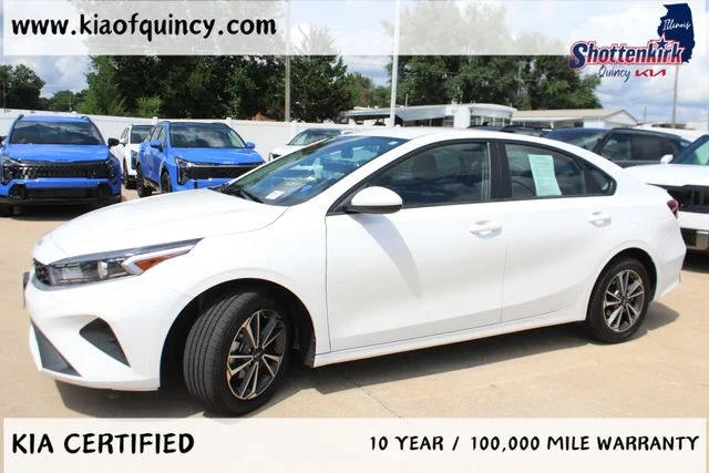 Used 2024 White Kia LXS image 2