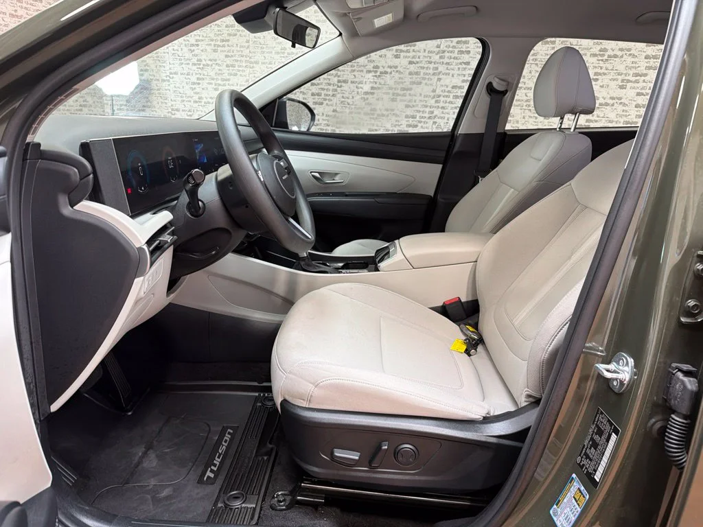 Used 2026 Rockwood Green Hyundai SEL image 25