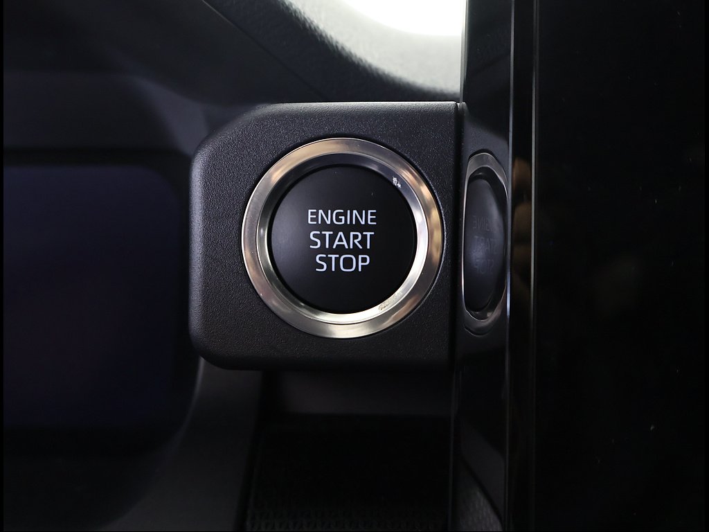 Certified Used 2026 Wind Chill Pearl Toyota Limited image 11
