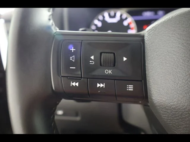 Used 2025 Beige/tan Nissan SV image 21