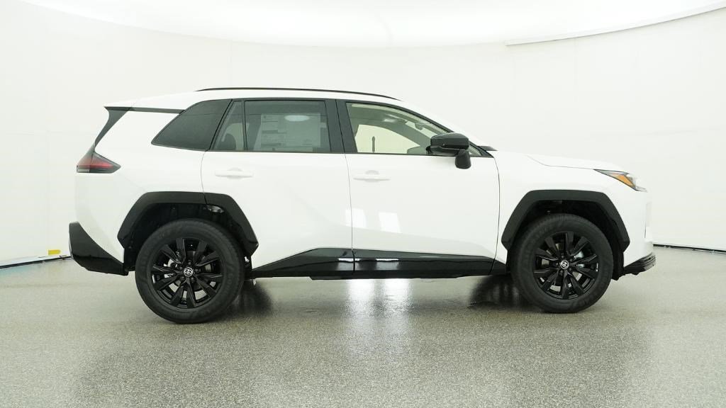 New 2026 Ice Cap Toyota  SE image 20