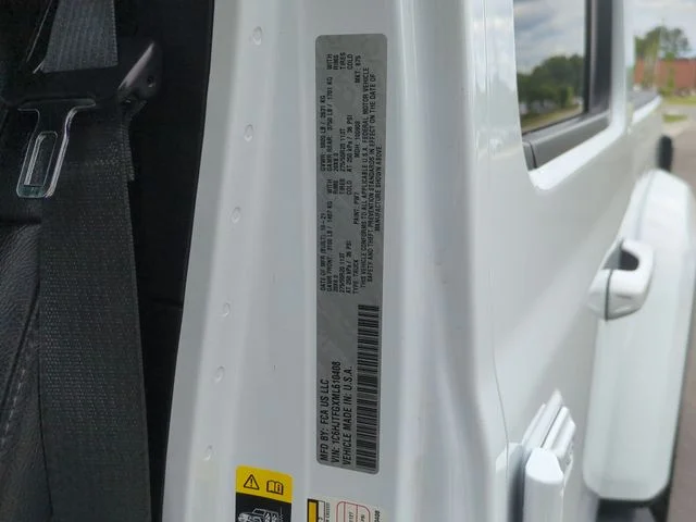 Used 2021 White Jeep Overland image 26