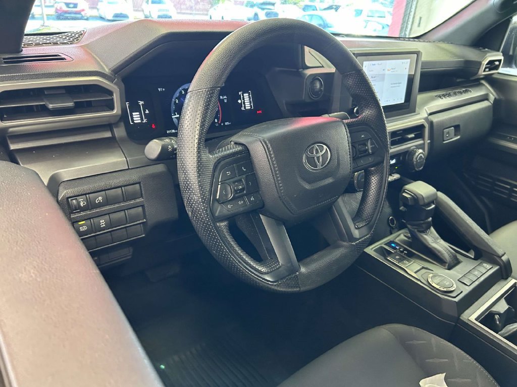Used 2025  Toyota SR5 image 14