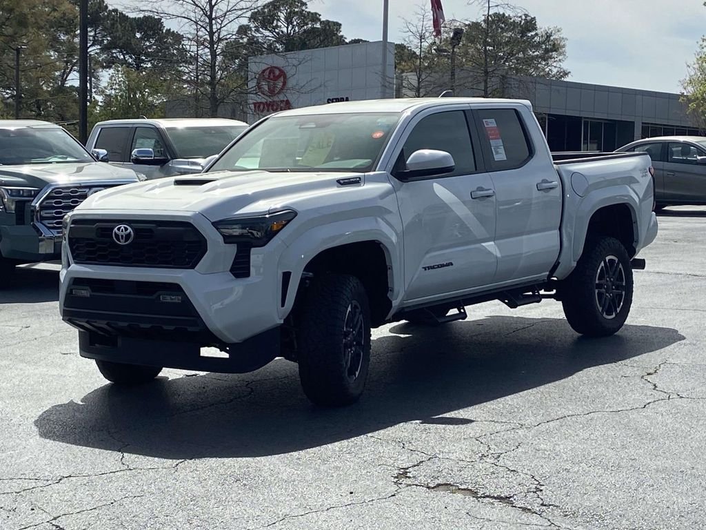 2025 Toyota Tacoma TRD Sport - Photo 6
