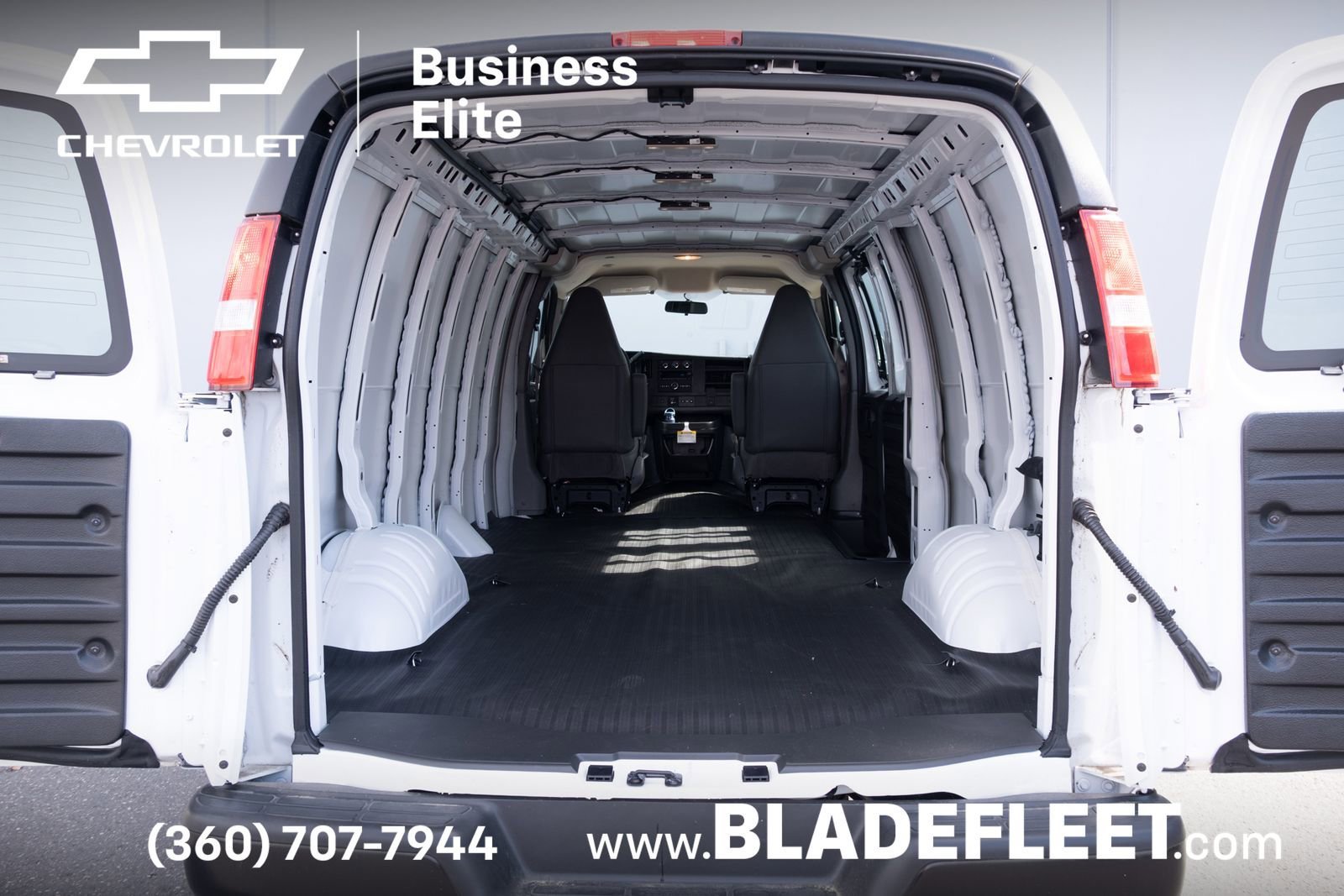 2025 Chevrolet Express Cargo Work Van - Photo 15