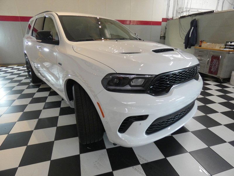 New 2026 White Knuckle Clear-Coat Exterior Paint Dodge R/T 392 AWD image 3