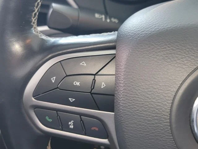 Certified Used 2021 Black Jeep Latitude Lux image 20