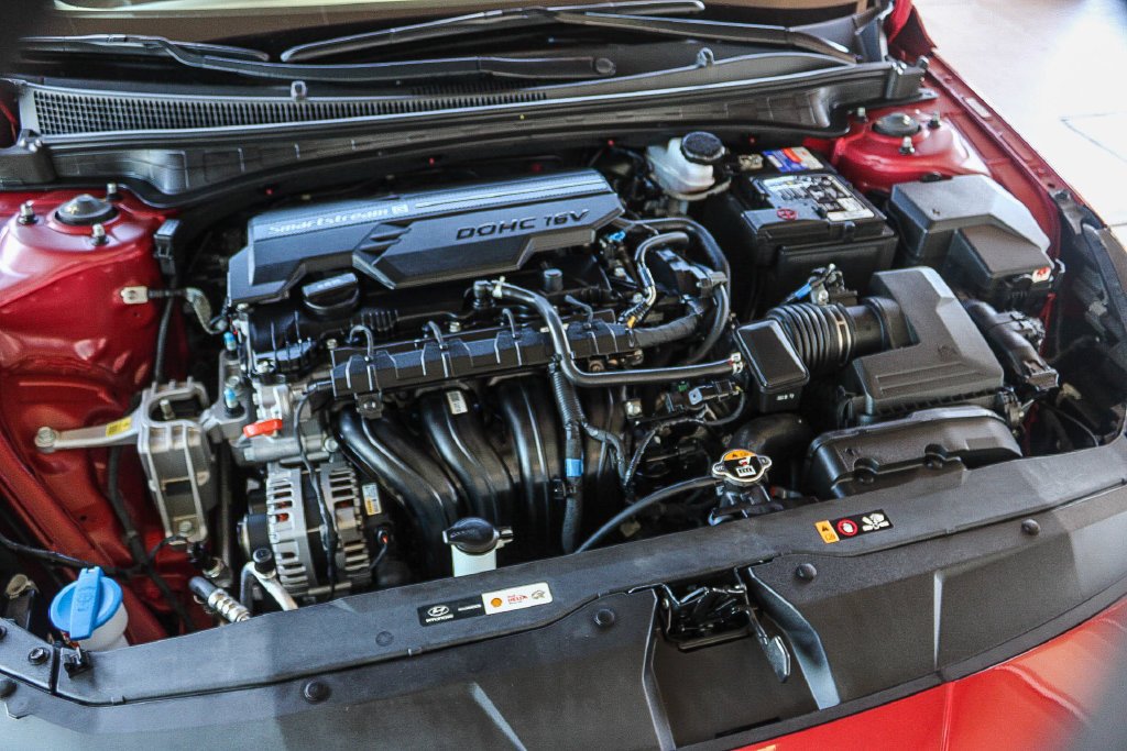 Certified Used 2023 Red Hyundai Limited image 27
