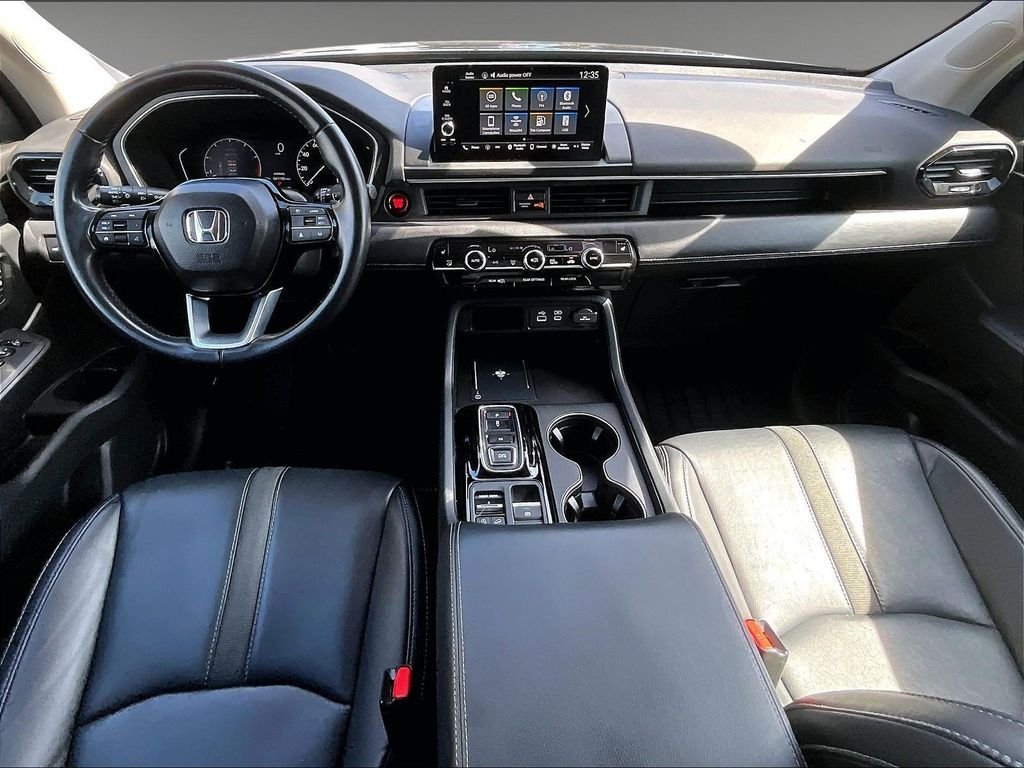 Used 2024 Black Honda EX-L image 22