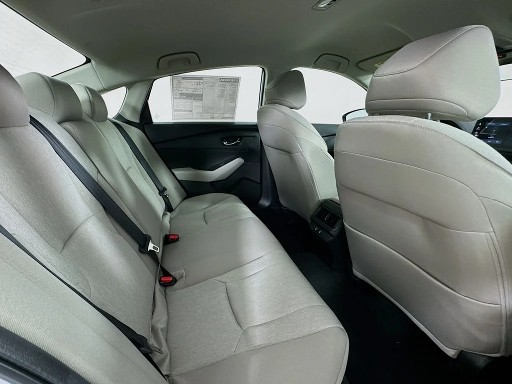 New 2026 Platinum White Pearl Honda LX image 35
