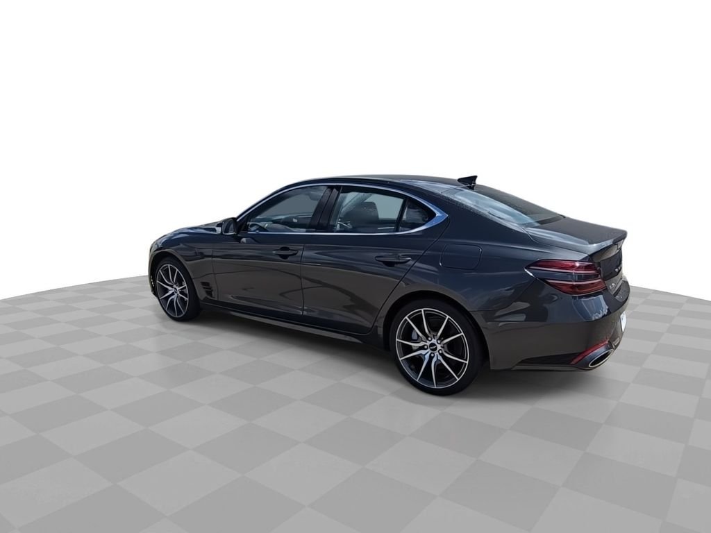 2025 GENESIS G70 Standard - Photo 6