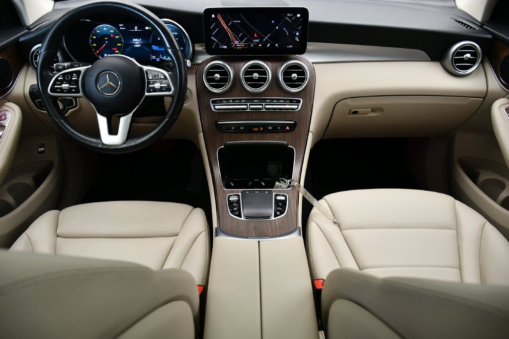Certified Used 2022 Black Mercedes-Benz GLC 300 image 32