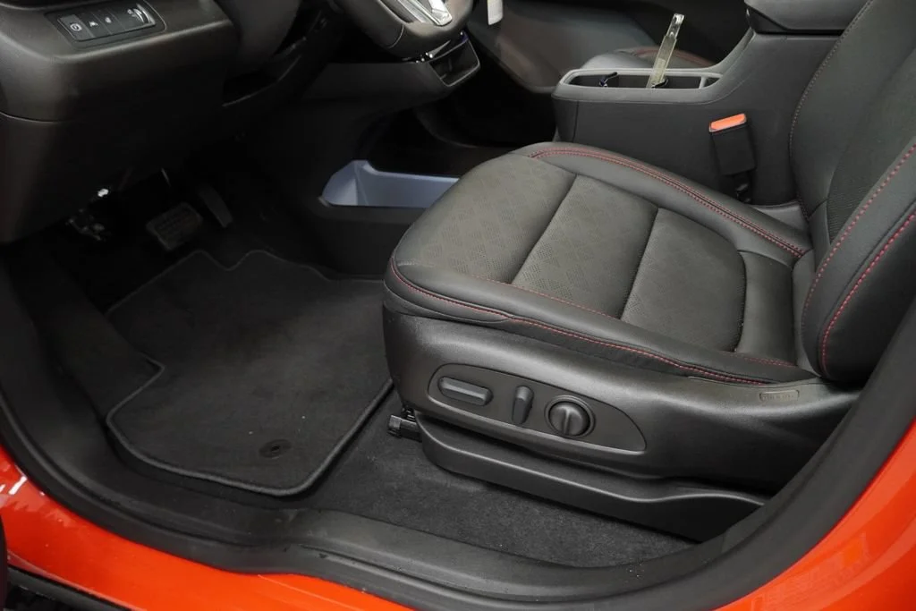 New 2027 Habanero Orange Chevrolet RS image 22