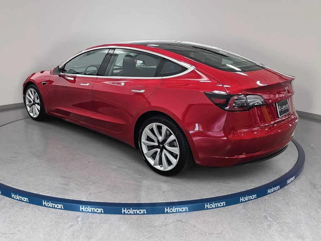 Used 2020  Tesla Long Range image 9