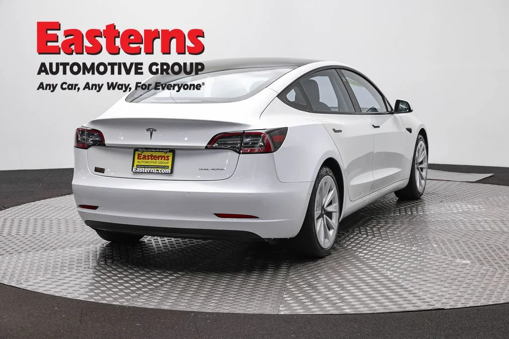 Used 2022 White Tesla Long Range image 5