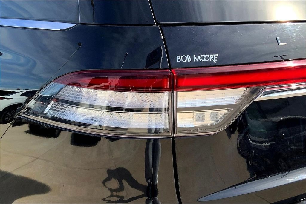 Used 2023 Black Metallic Lincoln Reserve image 29
