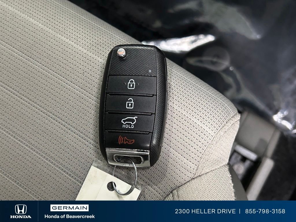Used 2019 Clear White Kia LX image 30