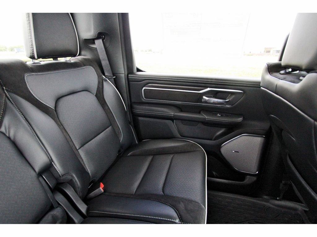 2025 RAM 1500 Laramie - Photo 11