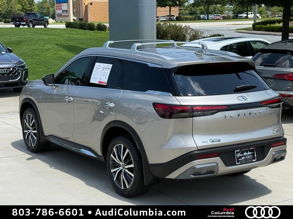 Used 2024 Silver INFINITI Sensory image 11