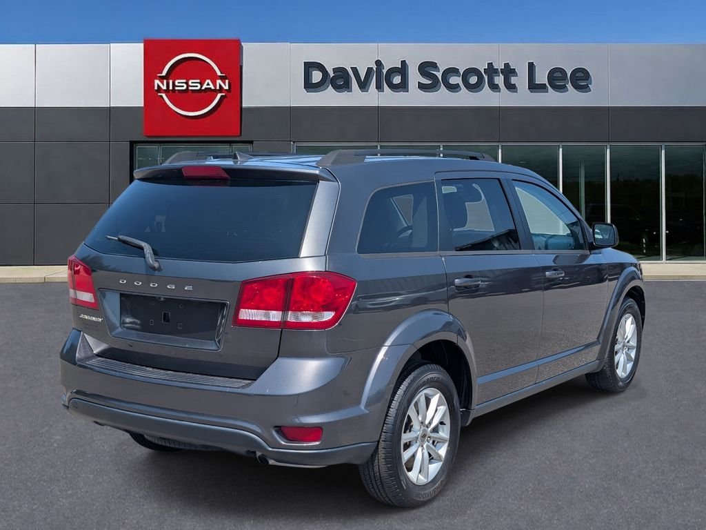 Used 2019 Gray Dodge SE image 6