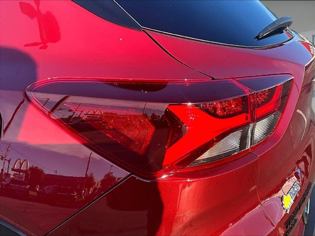 Used 2023 Red Chevrolet RS image 35