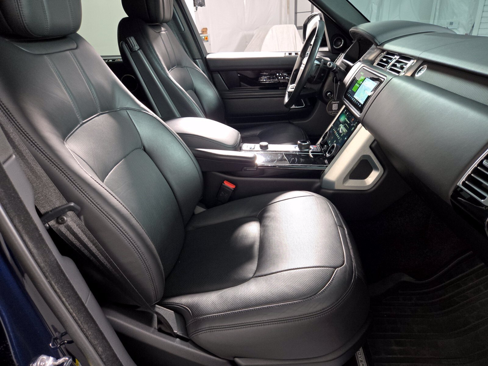 Used 2020 Portofino Blue Metallic Land Rover Supercharged image 19