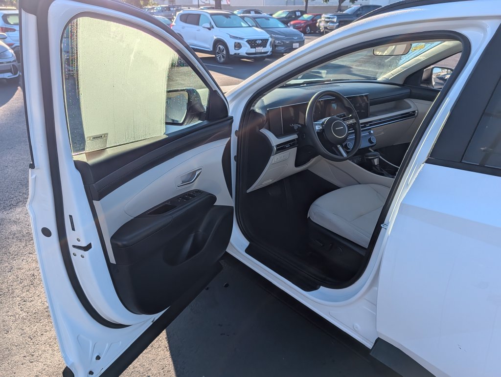 Used 2026 White Hyundai SEL image 33