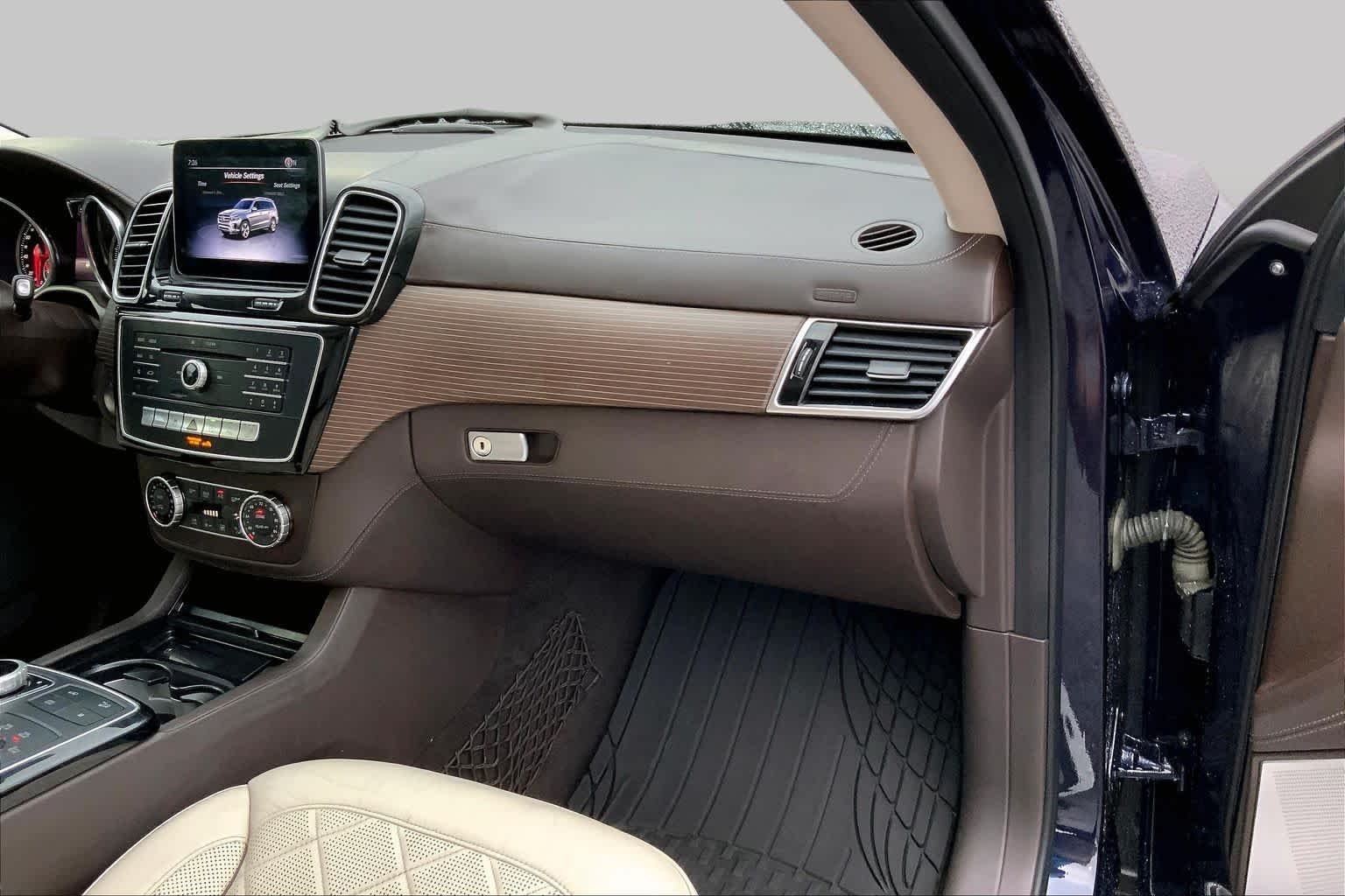 Used 2019 Lunar Blue Metallic Mercedes-Benz GLS 450 image 18