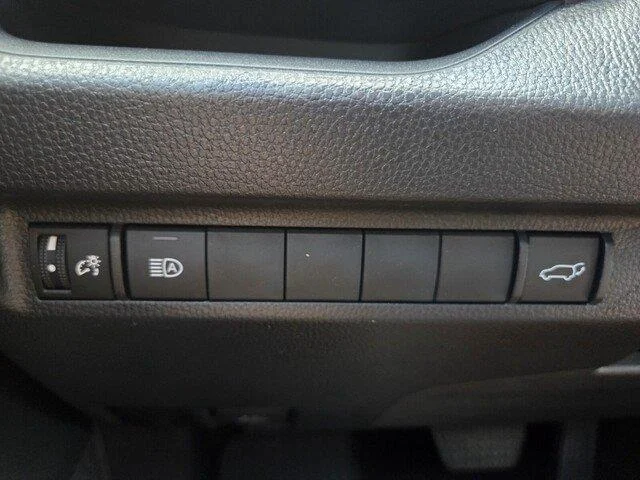 Used 2025 Ruby Flare Pearl Toyota XLE image 12