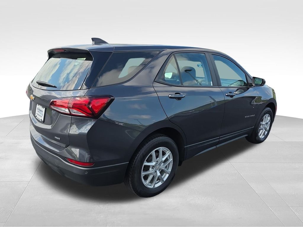 Used 2022 Gray Chevrolet LS image 5