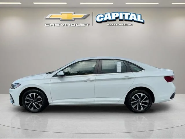 Used 2025  Volkswagen S image 2