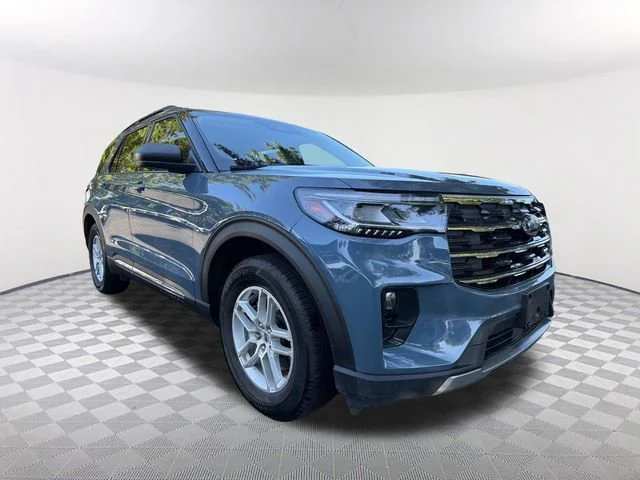 Used 2025 Blue Ford Active image 3