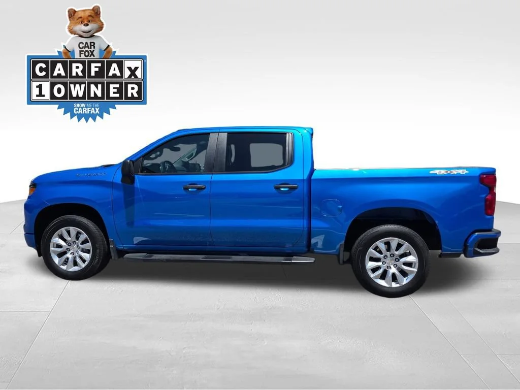 Used 2025 Riptide Blue Metallic Chevrolet Custom image 4
