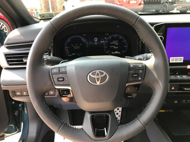 2026 Toyota Camry XSE - Photo 16